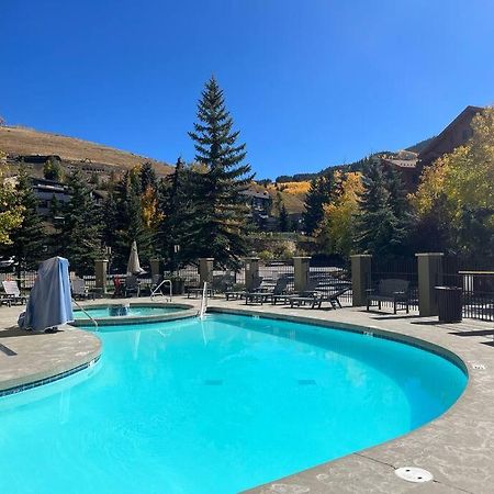 Appartamento Mt Cb Mountain Side With King Bed, Hot Tub, Pool & Kitchen! Crested Butte Esterno foto